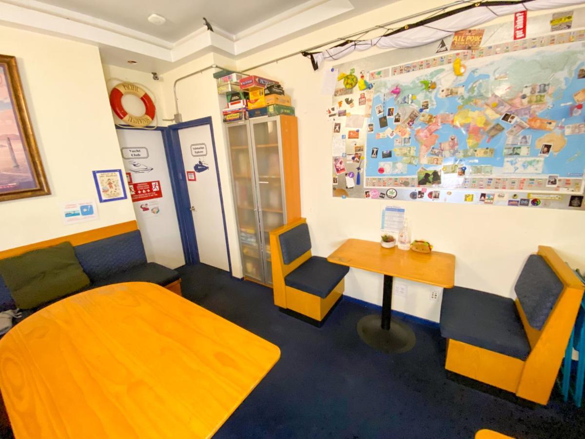 Albergue Ith Pacific Tradewinds Backpacker *